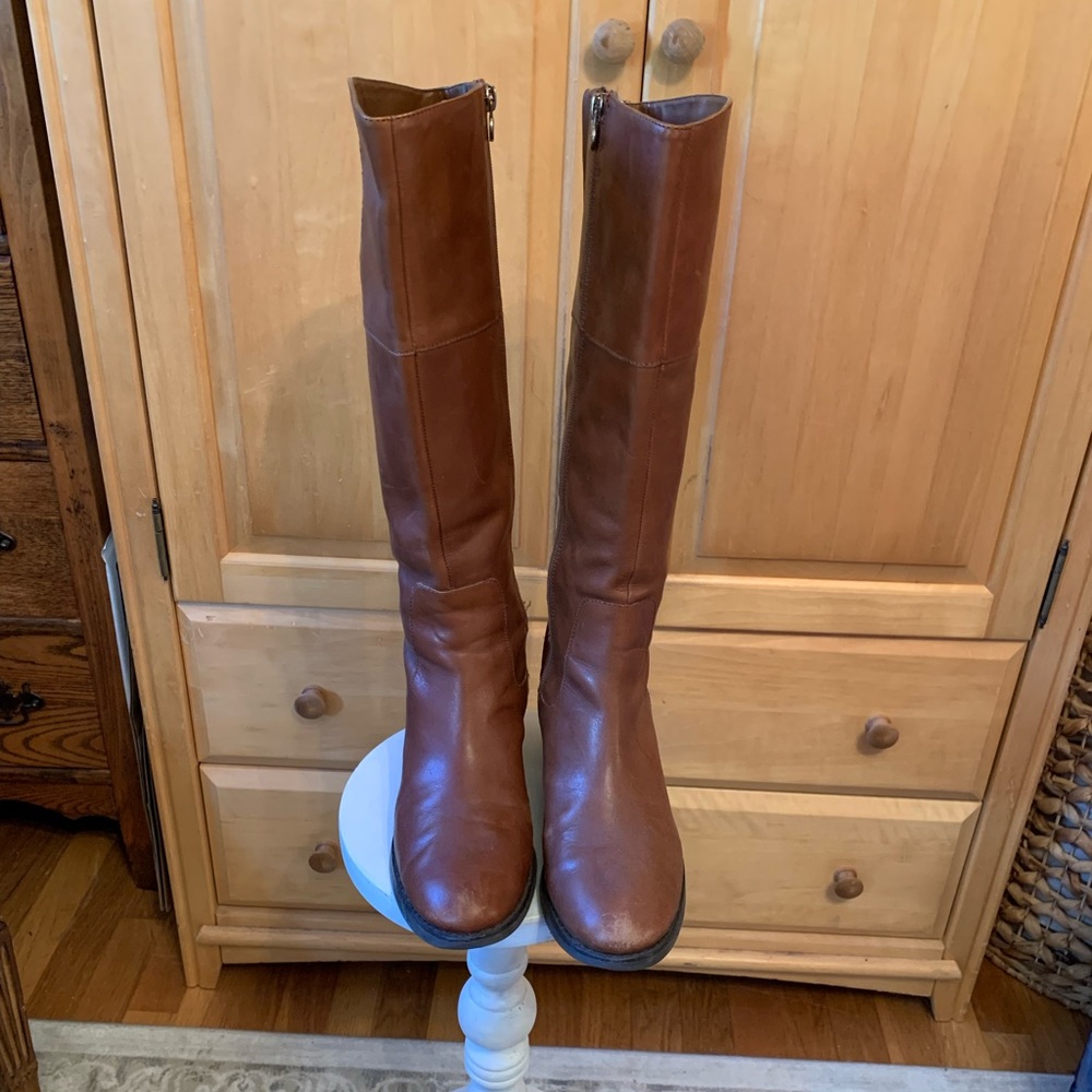 Etienne Aigner Riding boots